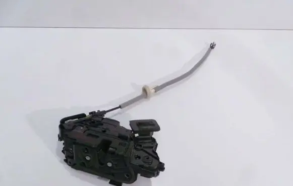 Seat Arona Front door lock 5TC837016A
