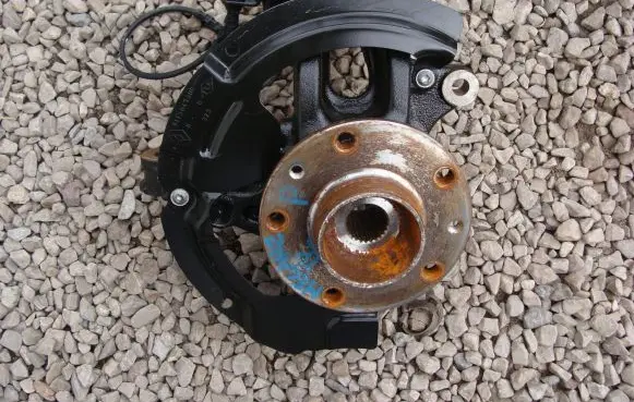Renault Megane IV Front wheel hub spindle knuckle