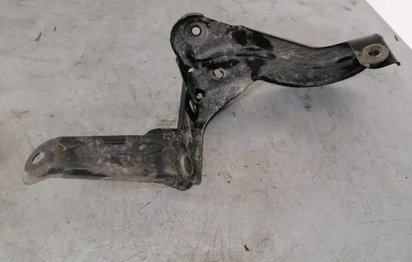 Audi A6 S6 C6 4F Intercooler pipe mounting bracket 4F0145813F