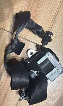 Ford C-MAX II Front seatbelt 615874800