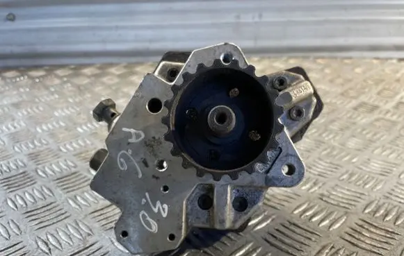 Audi A6 S6 C6 4F Fuel injection high pressure pump 059130755E 0445010090 00609