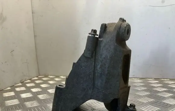 Volkswagen Crafter Engine mounting bracket 03L199307A ESBY8