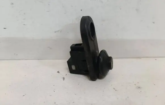 Hyundai i30 Front door sensor coupe 935601M500