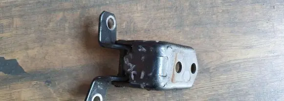 Mazda 2 Rear door lower hinge