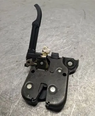 Audi A3 S3 8P Tailgate/trunk/boot lock/catch/latch 8P3827469A