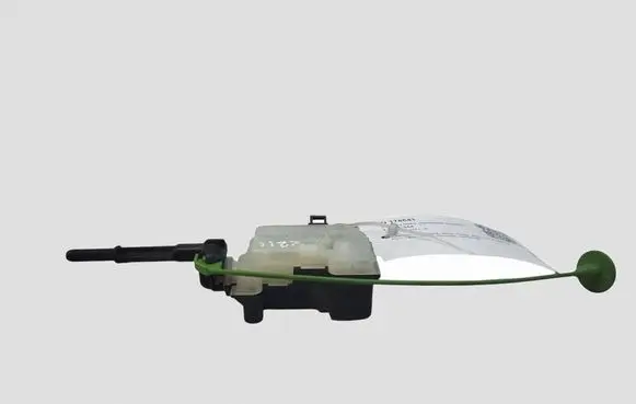 Volvo V40 Fuel tank cap lock motor 806683