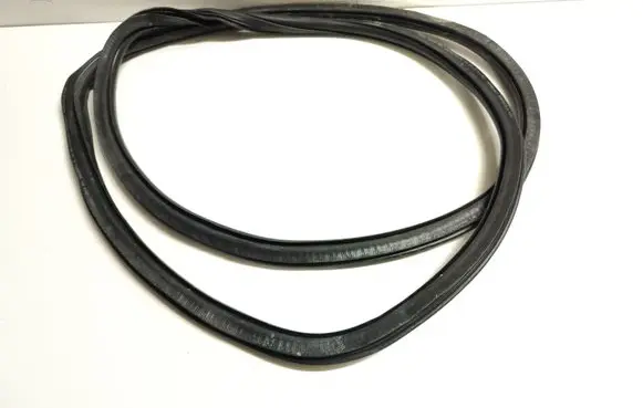 Audi A4 S4 B9 Front door rubber seal 8W0831721B