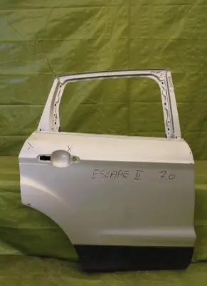 Ford Escape III Front door 000259