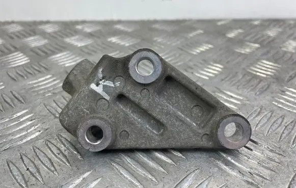 KIA Sorento Rear differential/diff mount bracket 