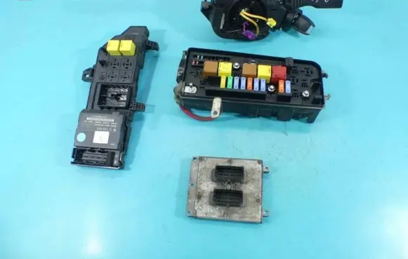 Opel Vectra C Engine control unit/module ECU YDDS IMPRK1139663