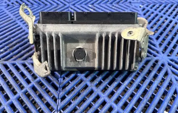 Toyota C-HR I Engine control unit/module 89661F4510 MB2768000290