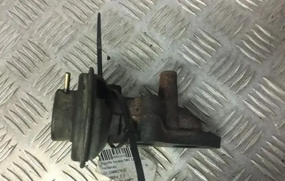 Toyota Avensis T220 EGR valve 2580027010