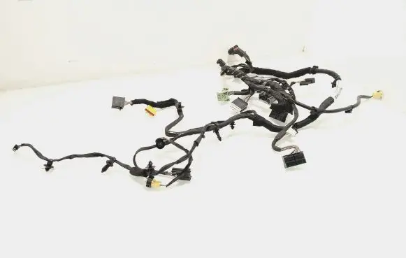 Land Rover Defender Seat wiring loom L002428289NCCAB P8B214B719AHB
