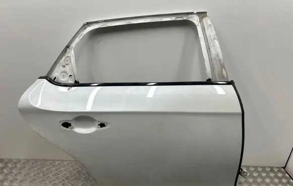 Citroen DS5 Rear door 