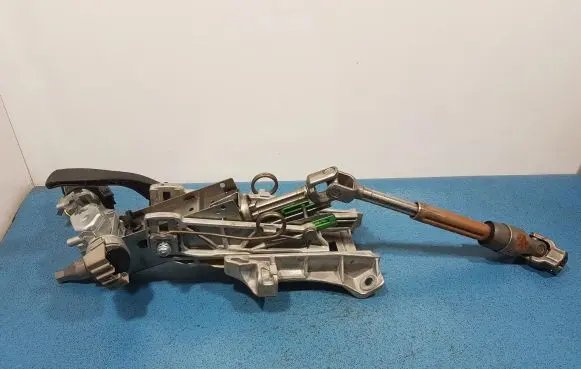 Ford Focus ST Steering wheel axle BV6N-3C529-EA