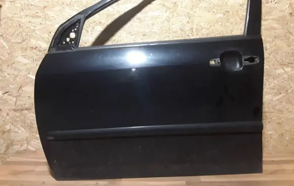 Toyota Corolla E120 E130 Front door