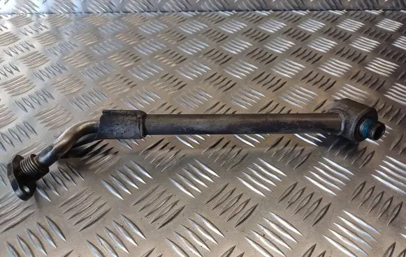 Audi A3 S3 8P Turbo turbocharger oiling pipe/hose 03G145535F