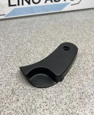 BMW 3 E46 Engine bonnet (hood) release handle 8223163
