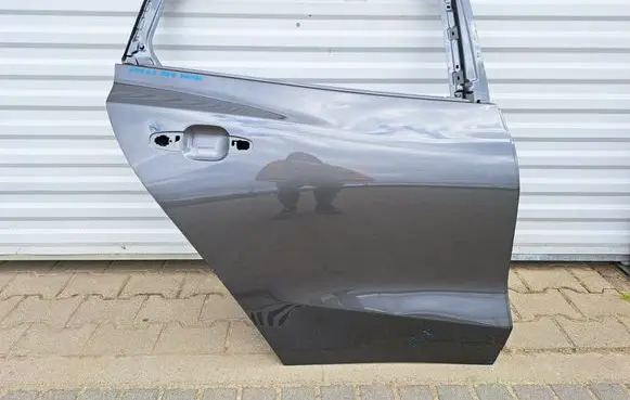 Ford Focus Rear door 