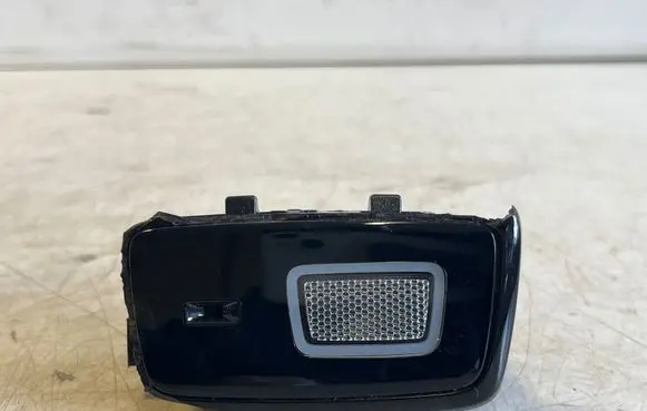 Polestar 2 Rear seat light 32275599