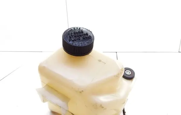 Power steering fluid tank/reservoir