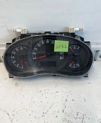 Opel Movano B Speedometer (instrument cluster) 281180123