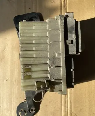 Opel Zafira A Fan control module 24462346