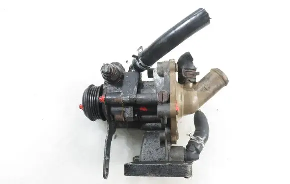 Ford Mondeo Mk III Power steering pump XS7Q8A578AF