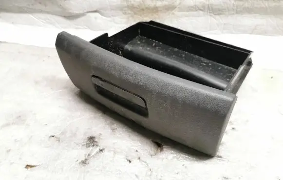 Volkswagen Sharan Glove box 5N0882601