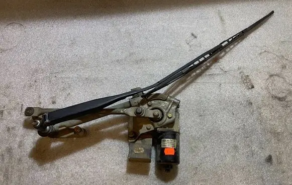 Mercedes-Benz Vaneo W414 Wiper motor a1688200242 1688200242