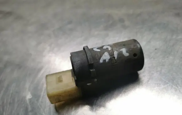 Audi A6 S6 C5 4B Parking PDC sensor 4B0919275D