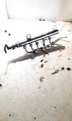 Opel Zafira B Fuel main line pipe 55209572 0445214095