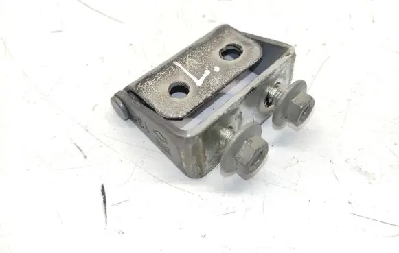 Nissan Qashqai Tailgate/trunk/boot hinge 90400EY10A 90400AV730