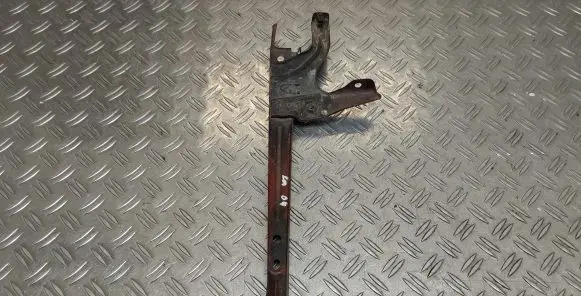 Radiator support slam panel bracket
