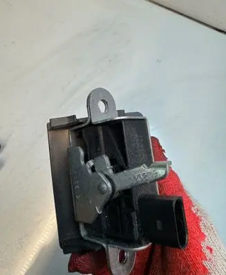 Seat Ibiza IV (6J,6P) Tailgate/trunk/boot lock/catch/latch 1609919 609091