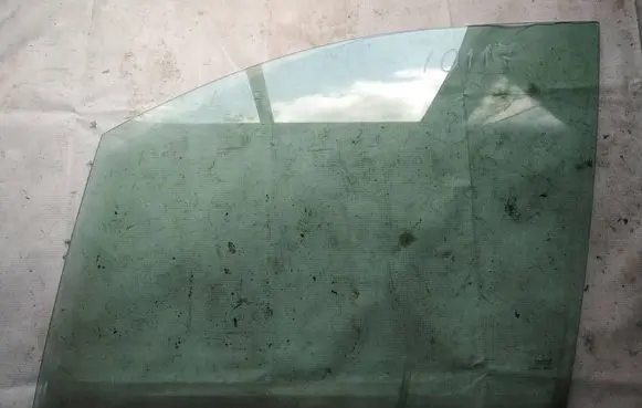 Peugeot 807 Front door window glass four-door as2