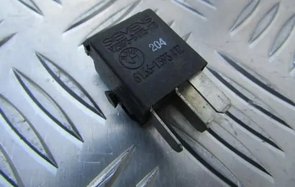 BMW 5 E34 Other relay 61361393412 61.36-1393412