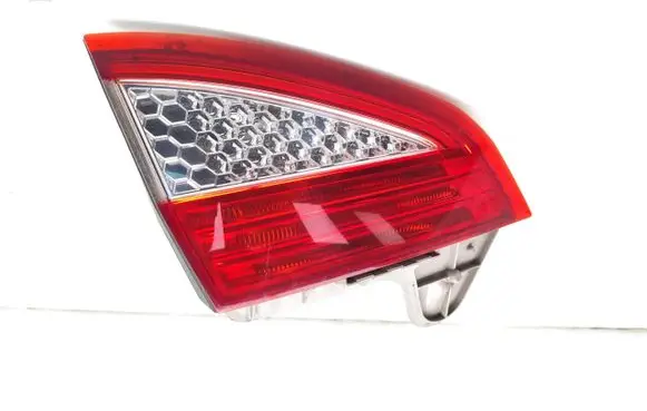 Ford Mondeo MK IV Tailgate rear/tail lights 7S7113A603A