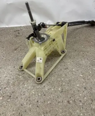 Mazda 3 III Gear shifter/selector KE4046100 L1614H 00481041