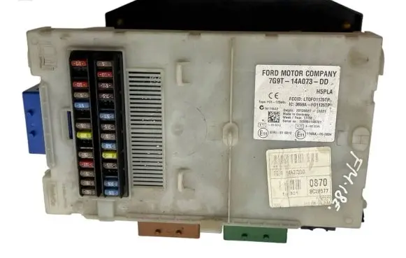 Ford Mondeo MK IV Fuse module 7G9T14A073DD 3659AF01125TP 28130621