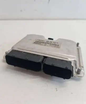Audi A4 S4 B5 8D Engine control unit/module 038906019AN 28SA4597 0281010094