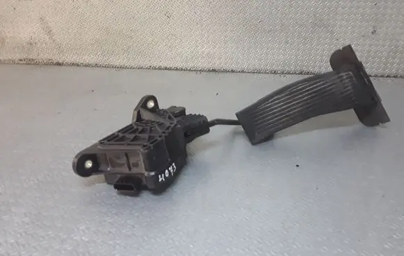 Honda Accord Accelerator throttle pedal 1988007740