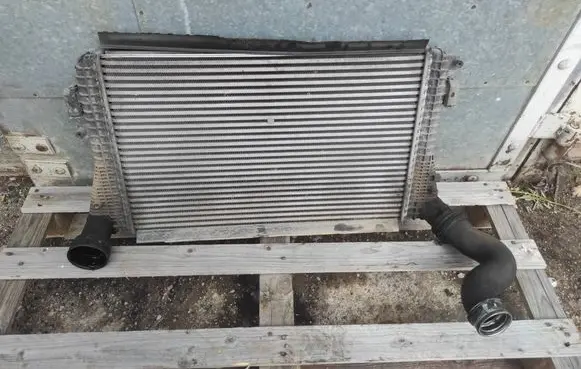 Volkswagen PASSAT B6 Intercooler radiator 3c0145805g