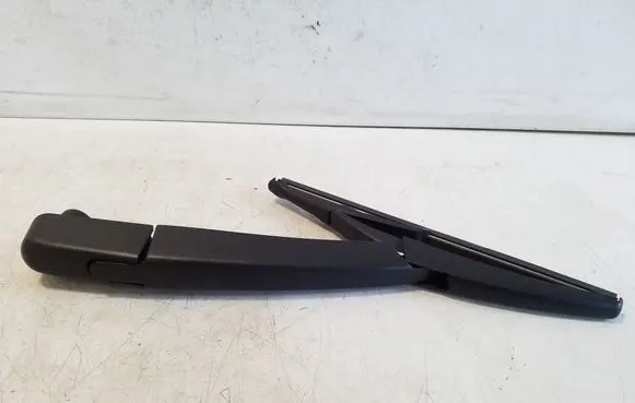 Citroen C5 Aircross Rear wiper blade arm 9819969777
