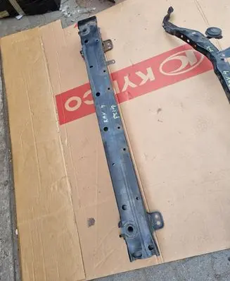 Toyota RAV 4 (XA40) Front bumper support beam 