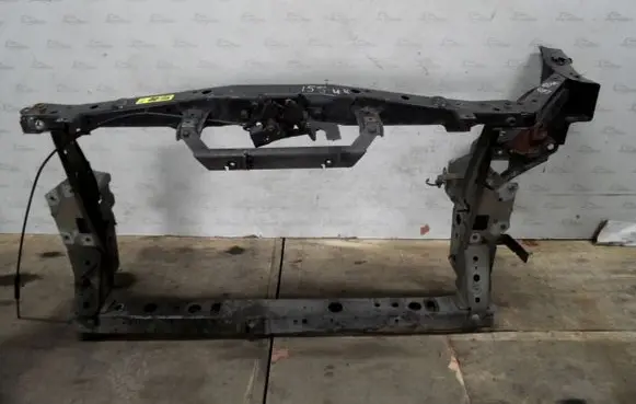 Nissan Juke I F15 Radiator support slam panel