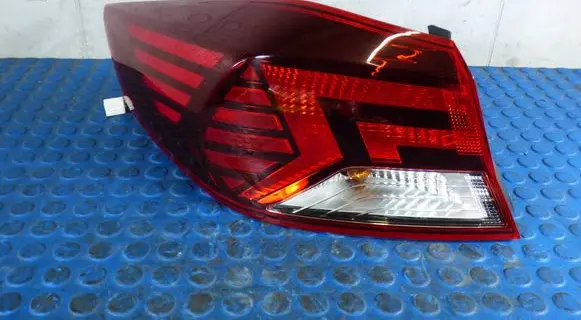 Hyundai Elantra VI Rear/tail lights CART92401F25 92401F25