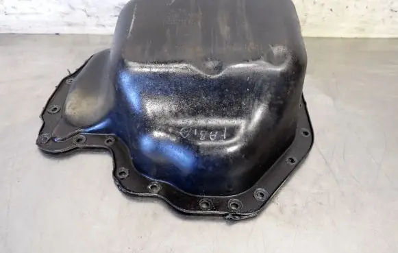 Skoda Fabia Mk2 (5J) Oil sump 03D103601