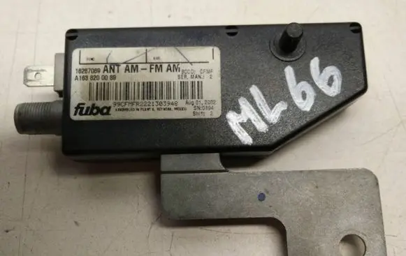 Mercedes-Benz ML W163 Aerial antenna amplifier A1638200089