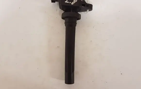 Suzuki Grand Vitara II High voltage ignition coil H6T11371 3340065J0
